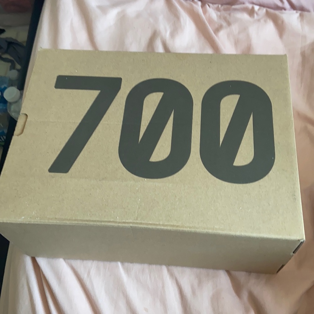Yeezy 700 BOX ONLY.